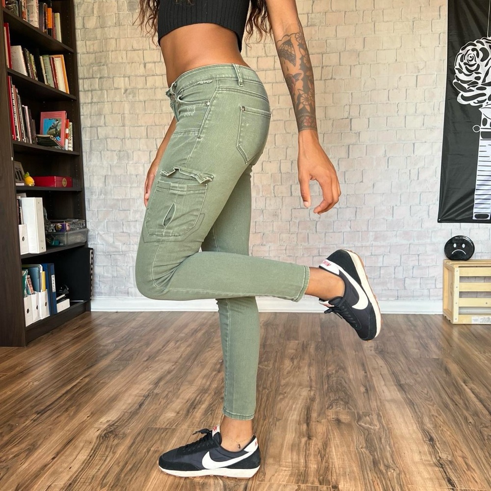 Hot Topic Idle Minds Green Skinny Cargos